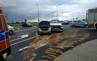 Wypadek w Tomaszkowie. Jedna osoba została ranna